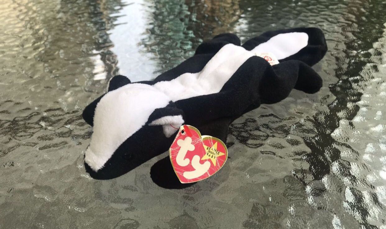 Ty Beanie Baby Stinky The Skunk *Rare* retired one of the original beanies