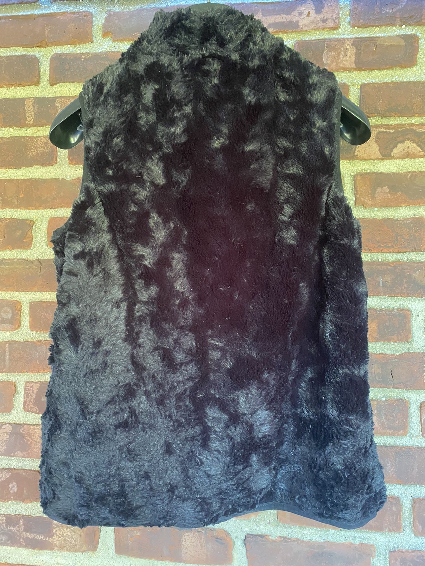 Laura Scott M Faux Fur Black Vest Zipper
