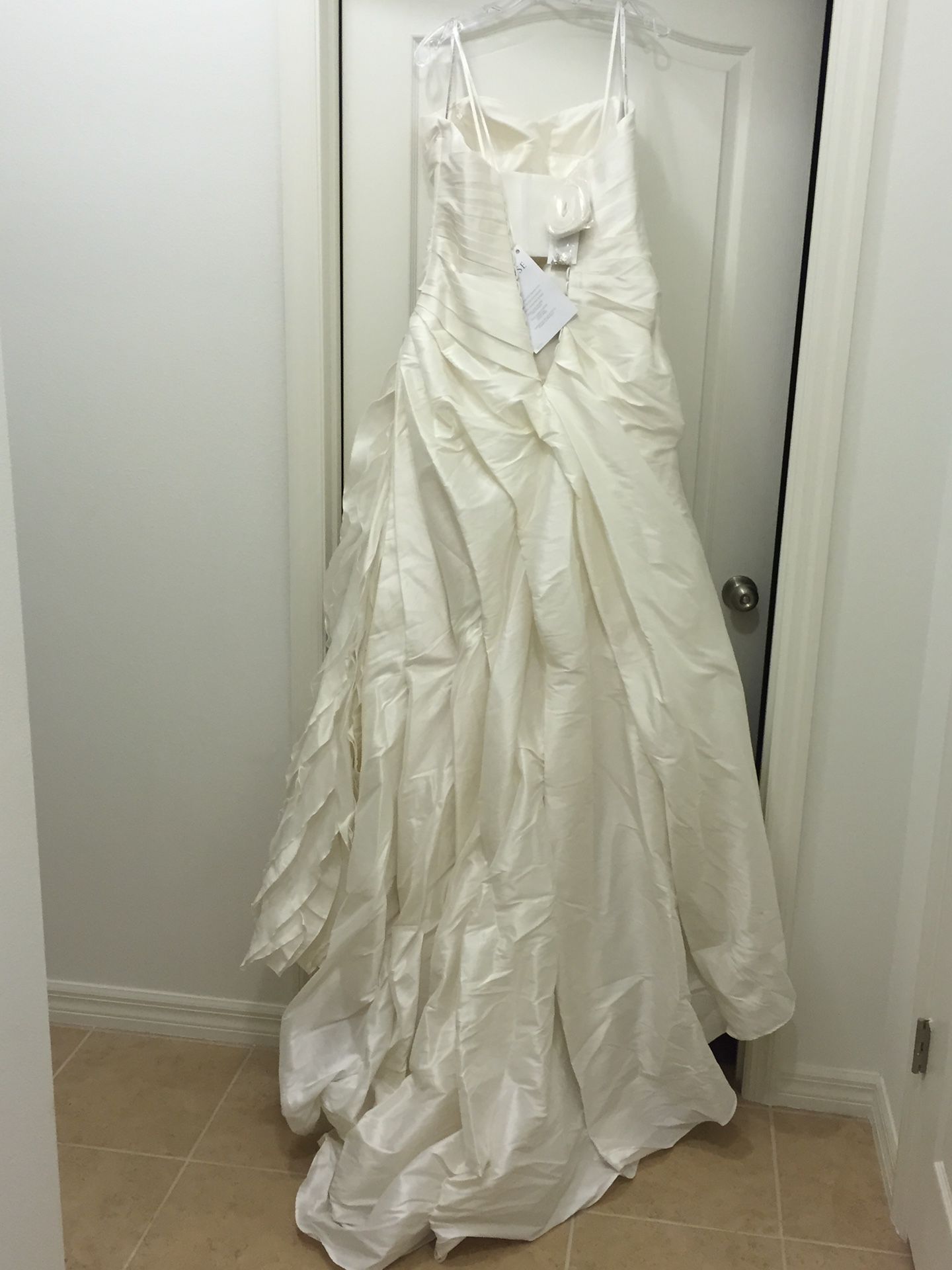 Essense Of Australia Wedding Gown - NEVER WORN 