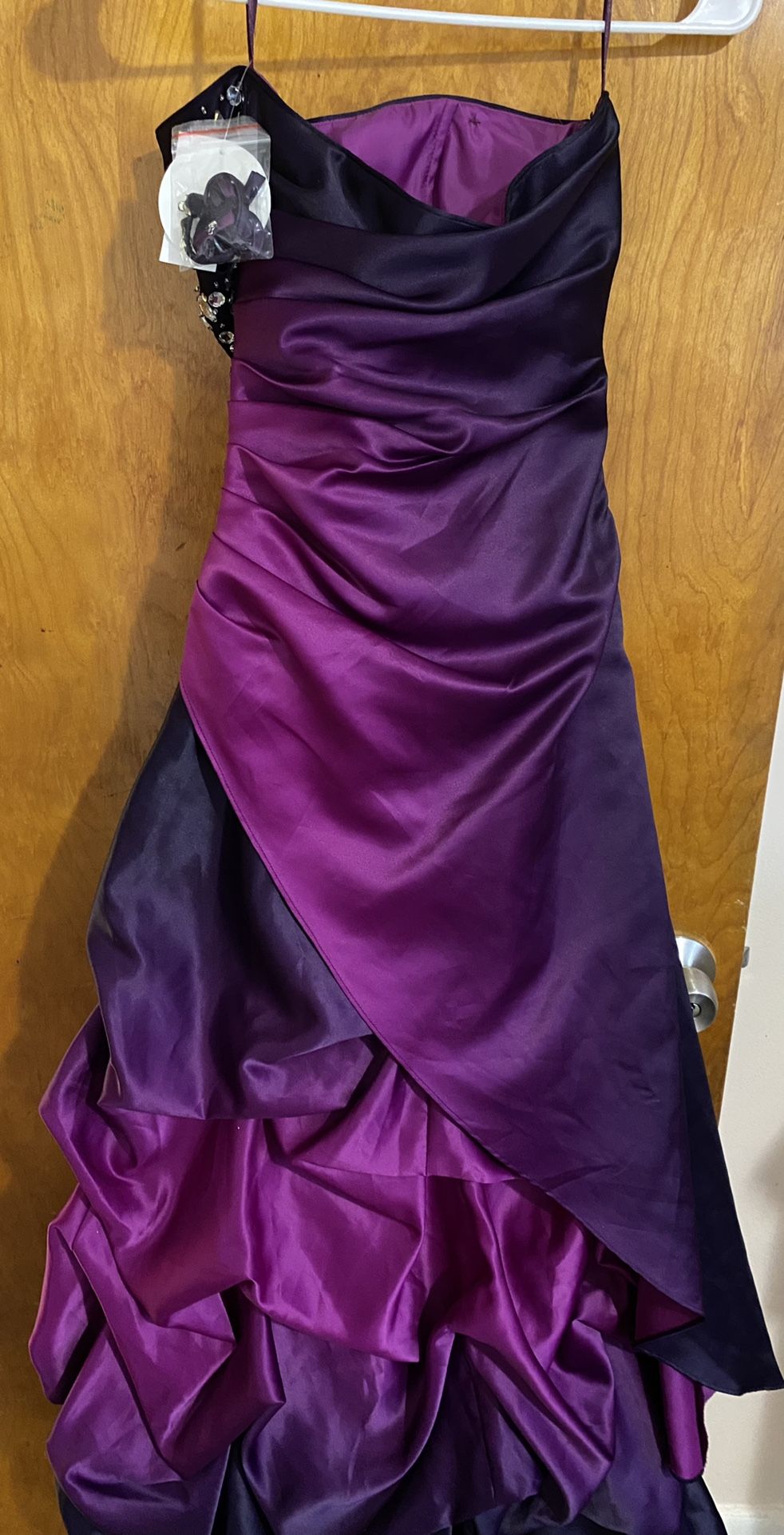 Sleeveless Ombre purple prom dress with crystals