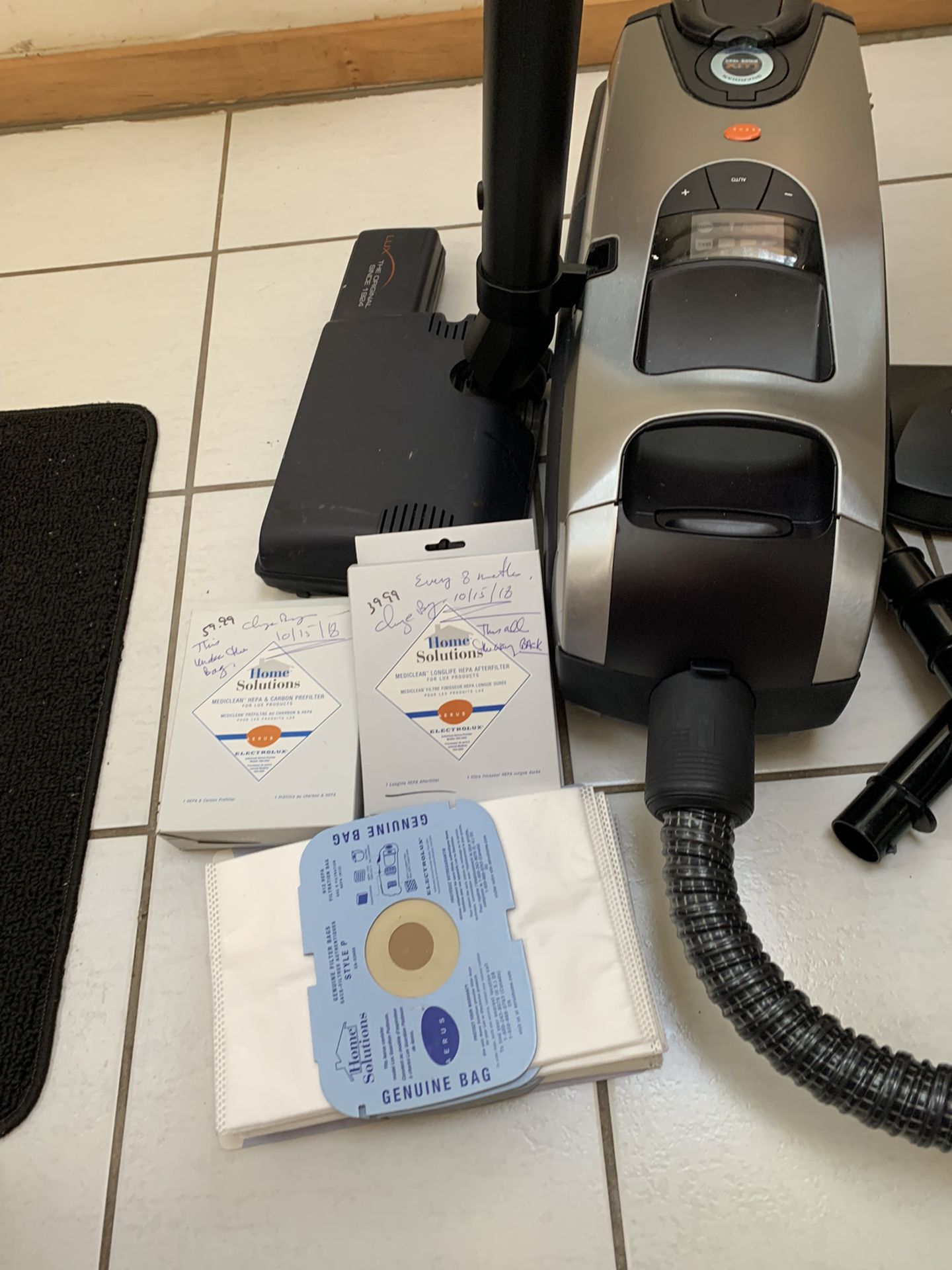 LUX Guardian Platinum Vacuum