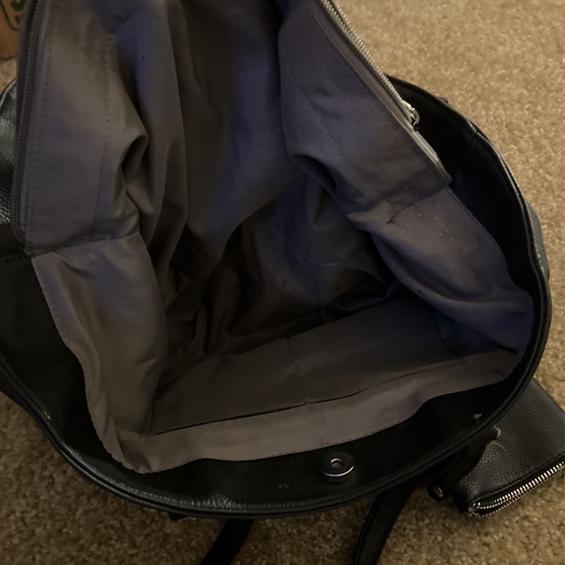 Dry Large Black Bag In Great Condition With Many Compartments