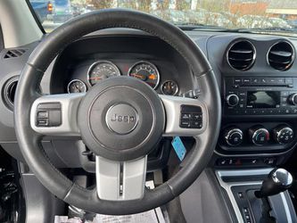 2015 Jeep Compass Thumbnail
