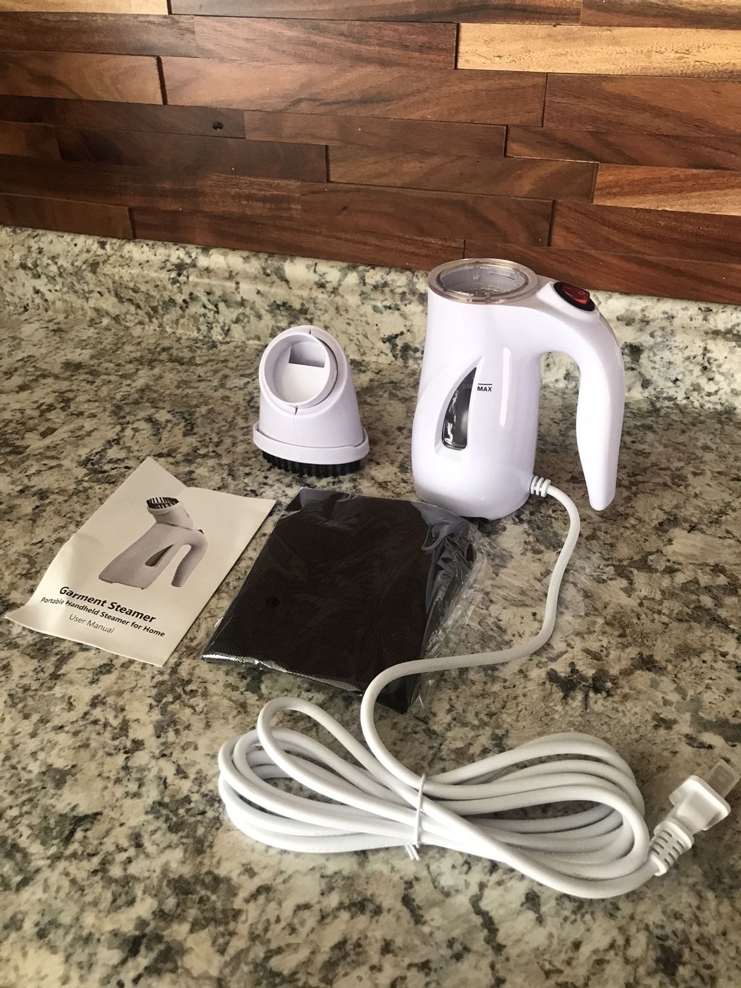 Portable Steamer Fabric Clothes Garment Steam Iron Handheld Compact Fast Heat-up