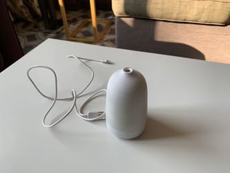 Small humidifier for office desk Thumbnail