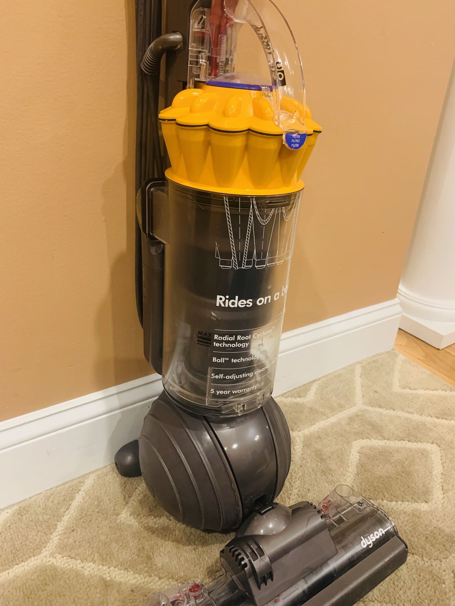 Dyson DC 40 vacuum cleaner