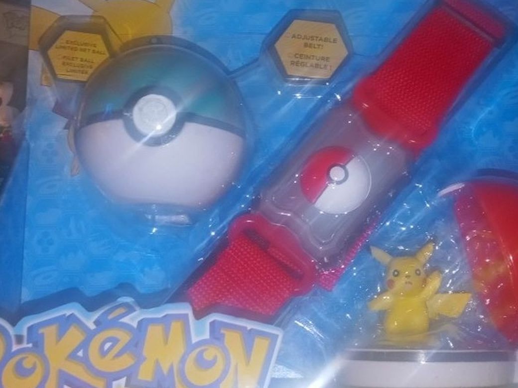 Pokemon Clip N Carry Poke Ball Belt Pikachu