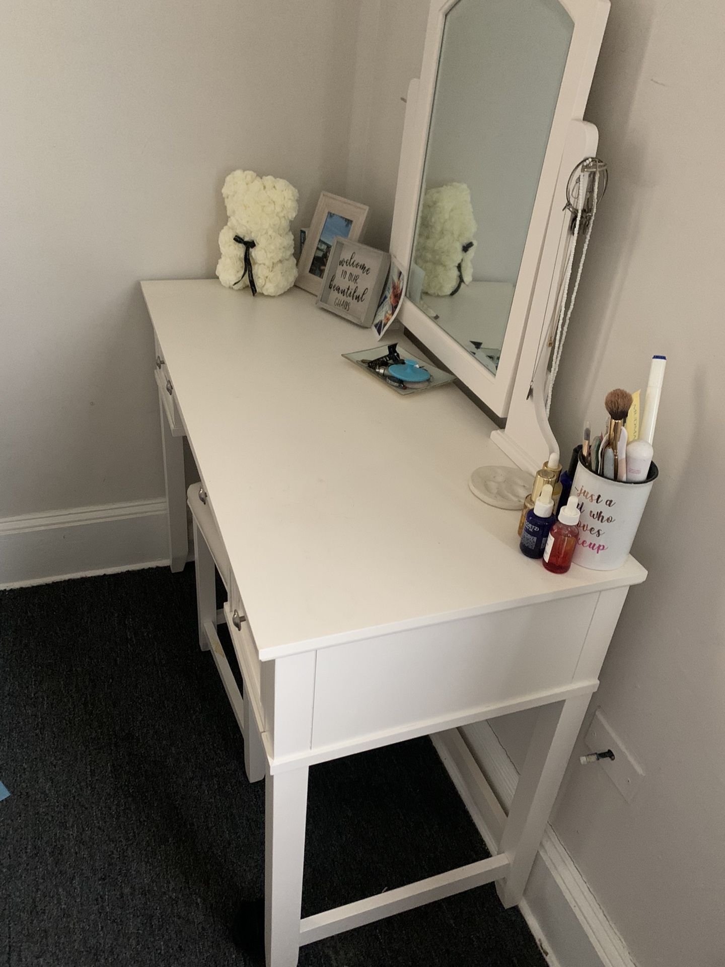 Makeup Vanity