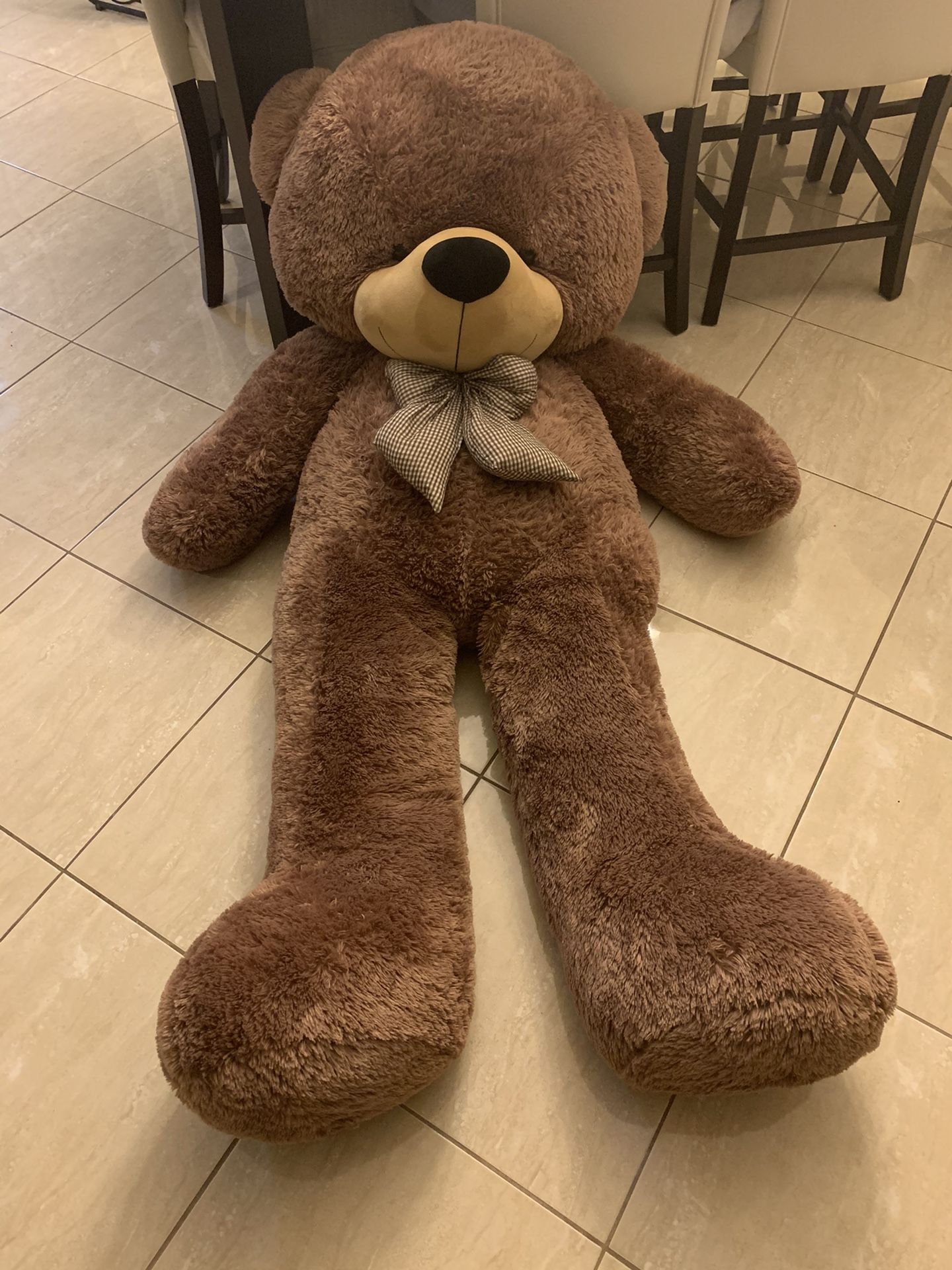 GIANT TEDDY BEAR
