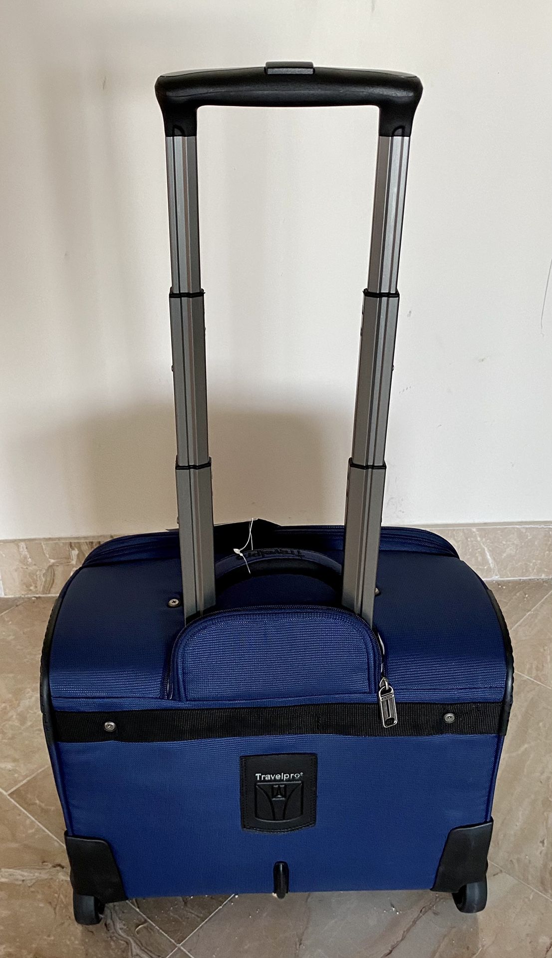 TravelPro Walkabout Spinner Rolling Tote
