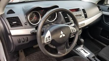 2011 Mitsubishi Lancer Thumbnail
