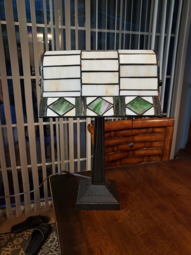 Stained Glass Banker's Lamp Desk Lamp