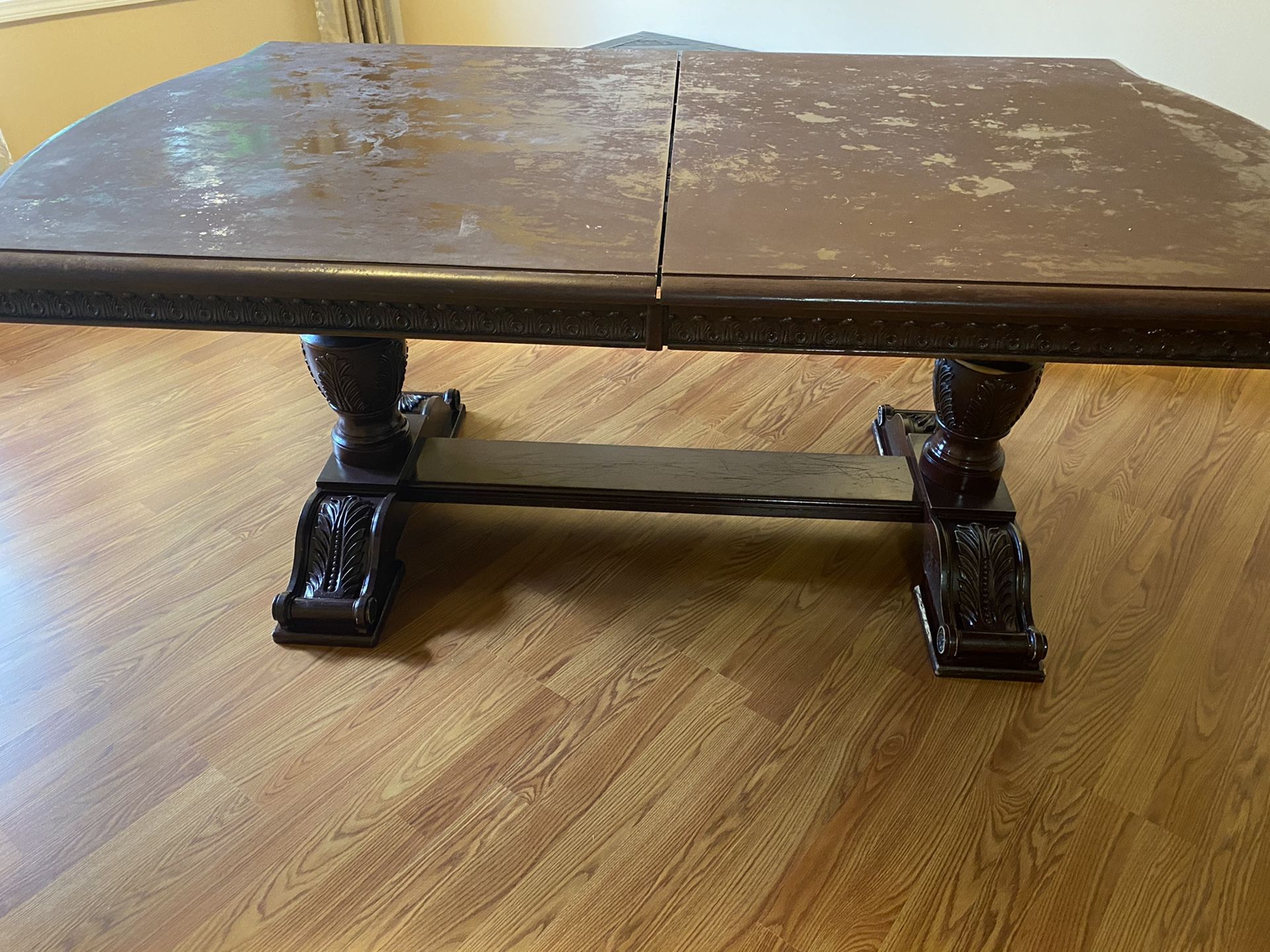 Dinning table with 6 chairs