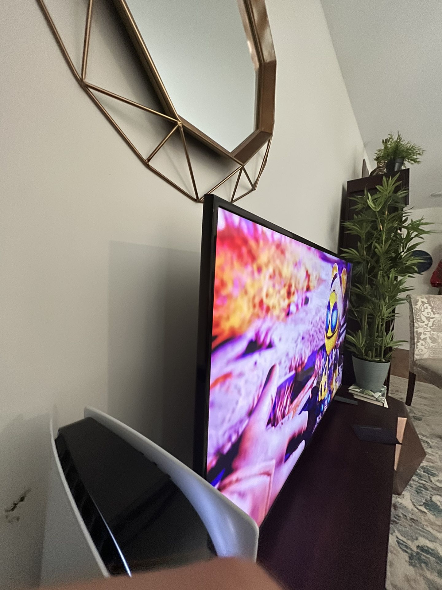 Samsung 4k Smart Tv  55 Inches  $ 250 