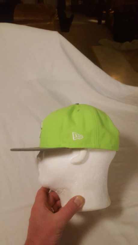 Cincinnati Reds New Era 9fifty Hat Snapback Size Medium / Large Neon Green