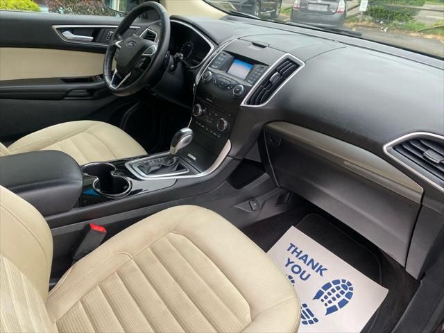 2016 Ford Edge