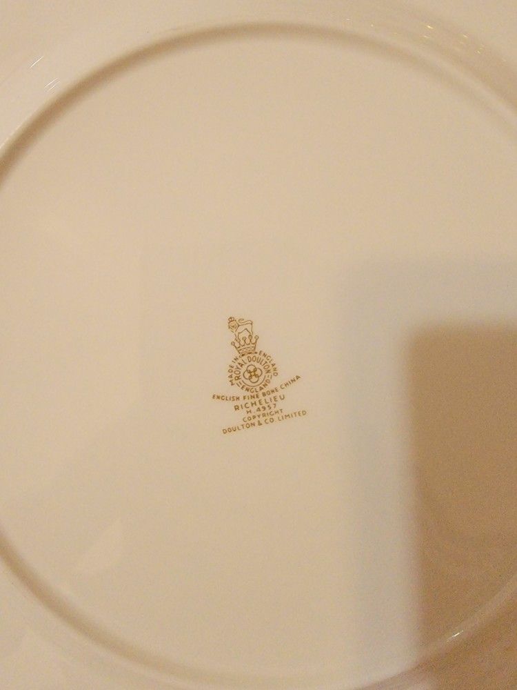 Royal Doultan Full Set Of Fine Bone China