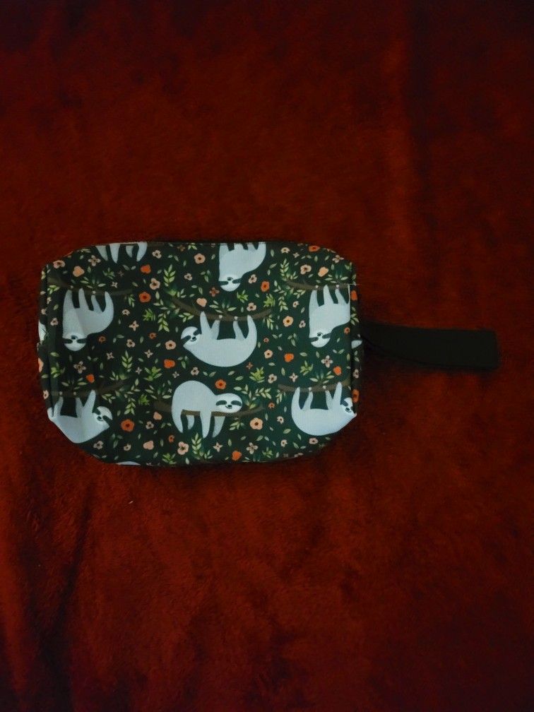 NWT COSMETIC BAG BLACK PRINT