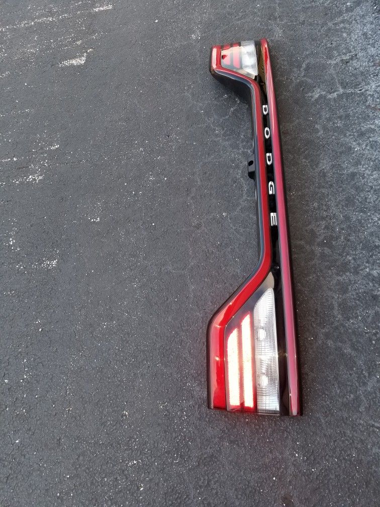 Dodge Durango Light Tailgate