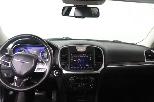 2019 Chrysler 300