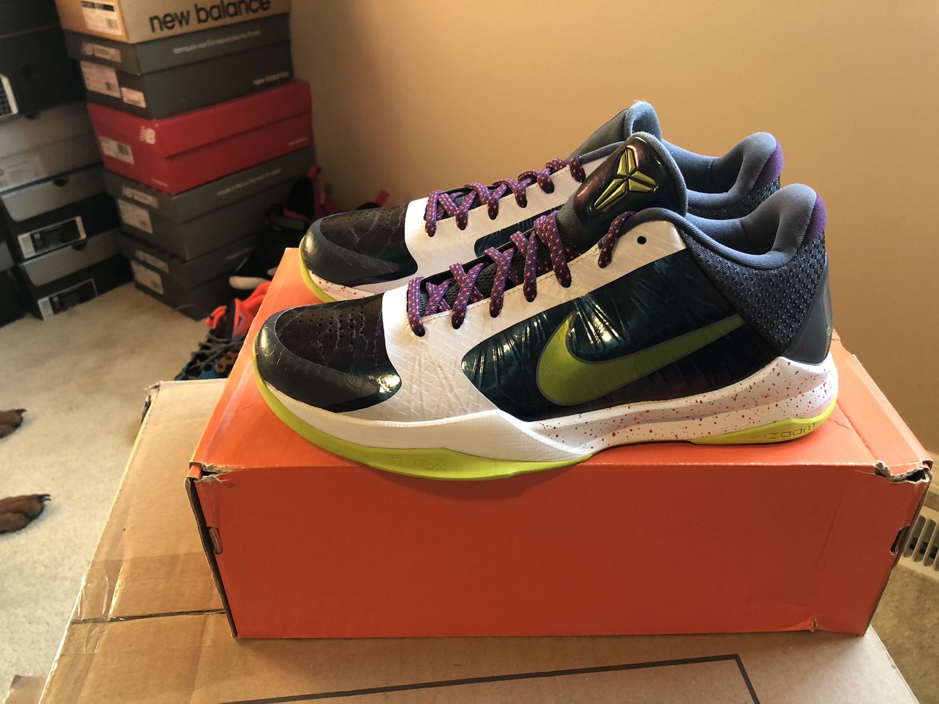 Kobe V Joker Chaos