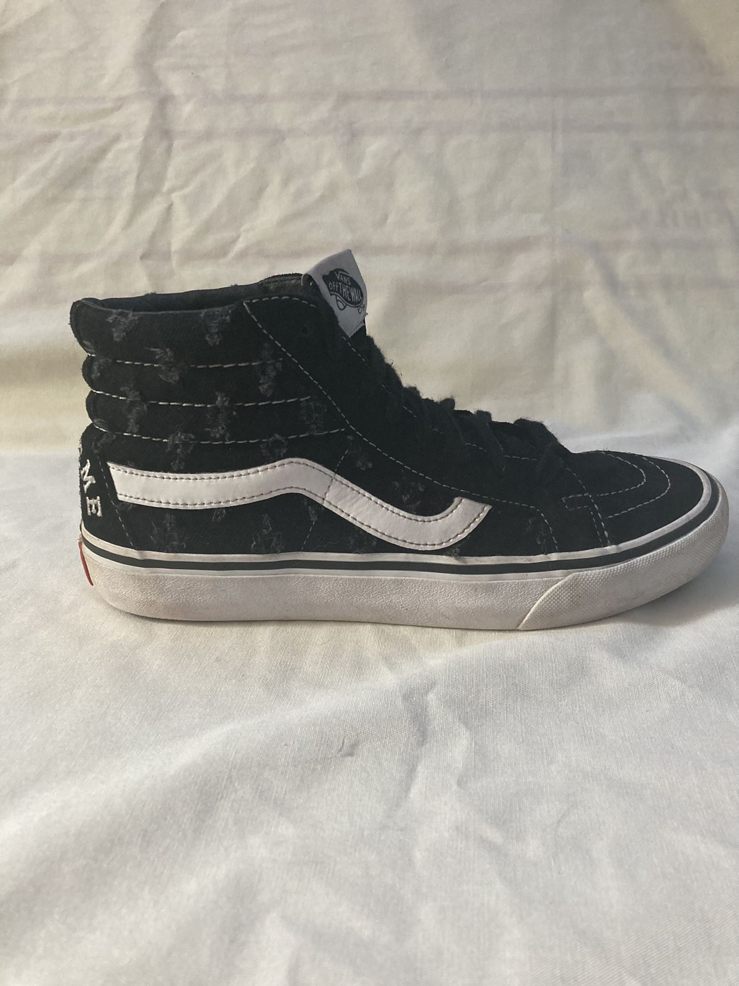 supreme x Sk8-black Hole Punched Vans Size 8 No Box