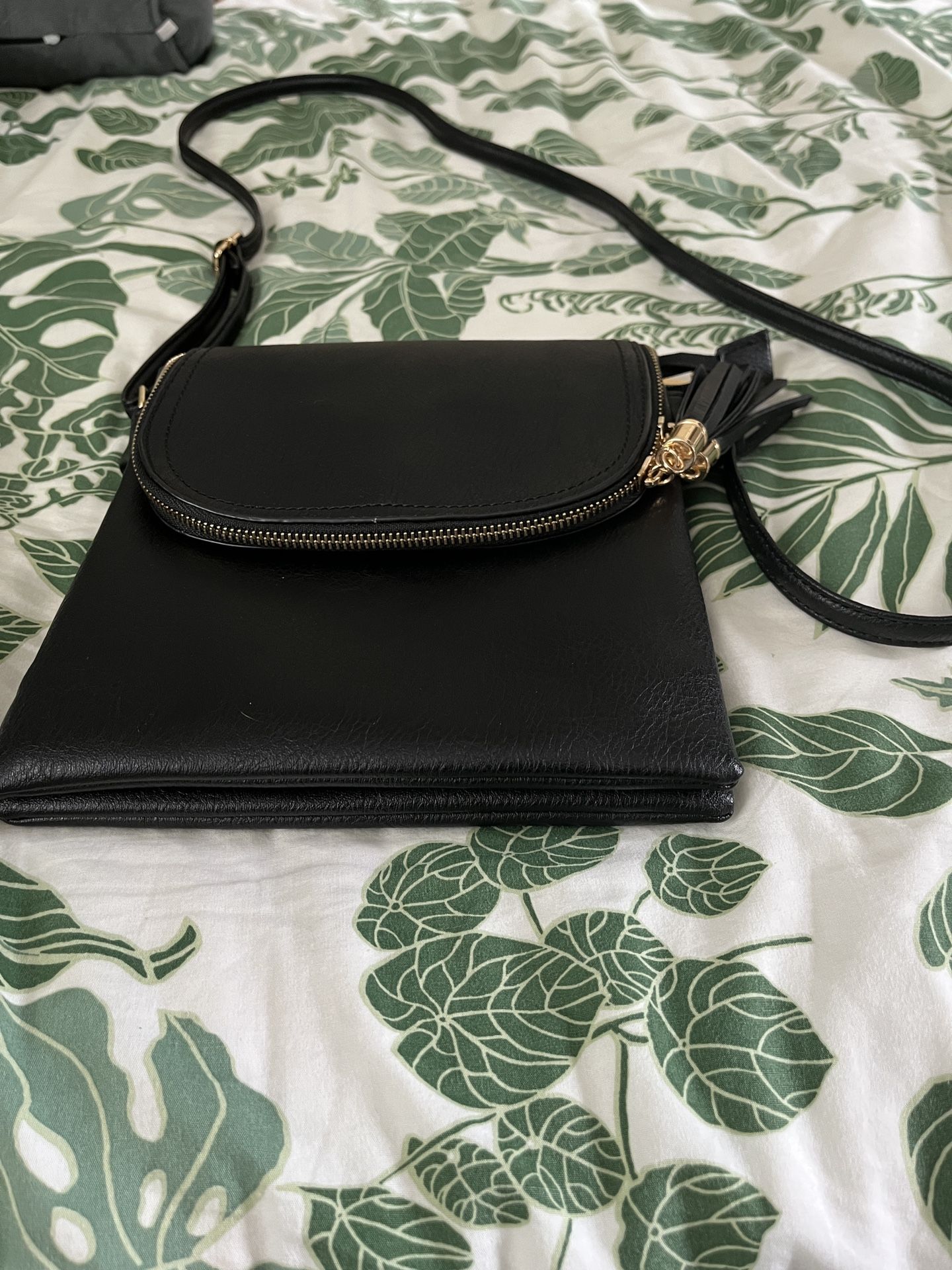 Cross Body Black Purse With Tassel