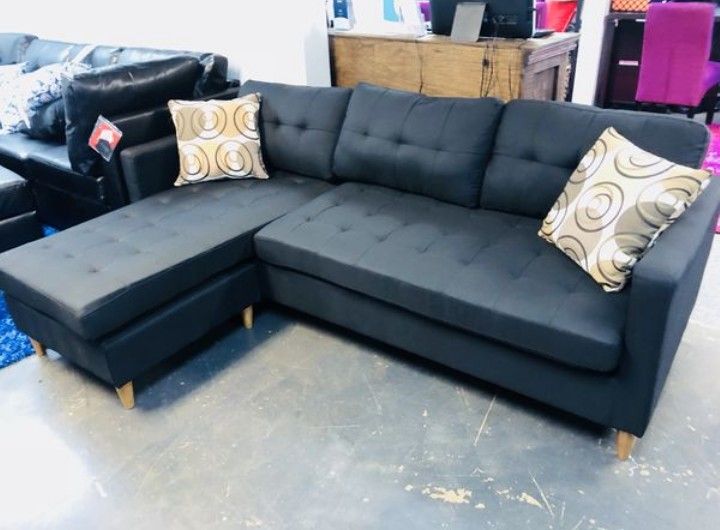 Brand New Black Linen Sectional Sofa Couch (New In Box)