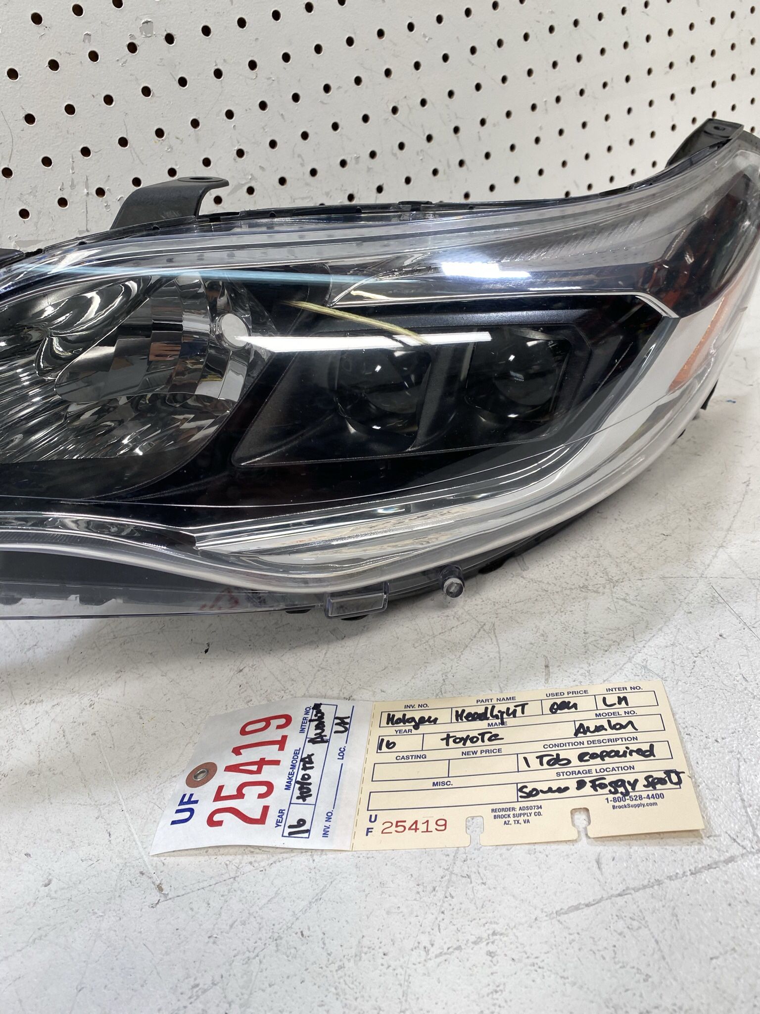2013 2016 TOYOTA AVALON LEFT SIDE HEADLIGHT LAMP OEM