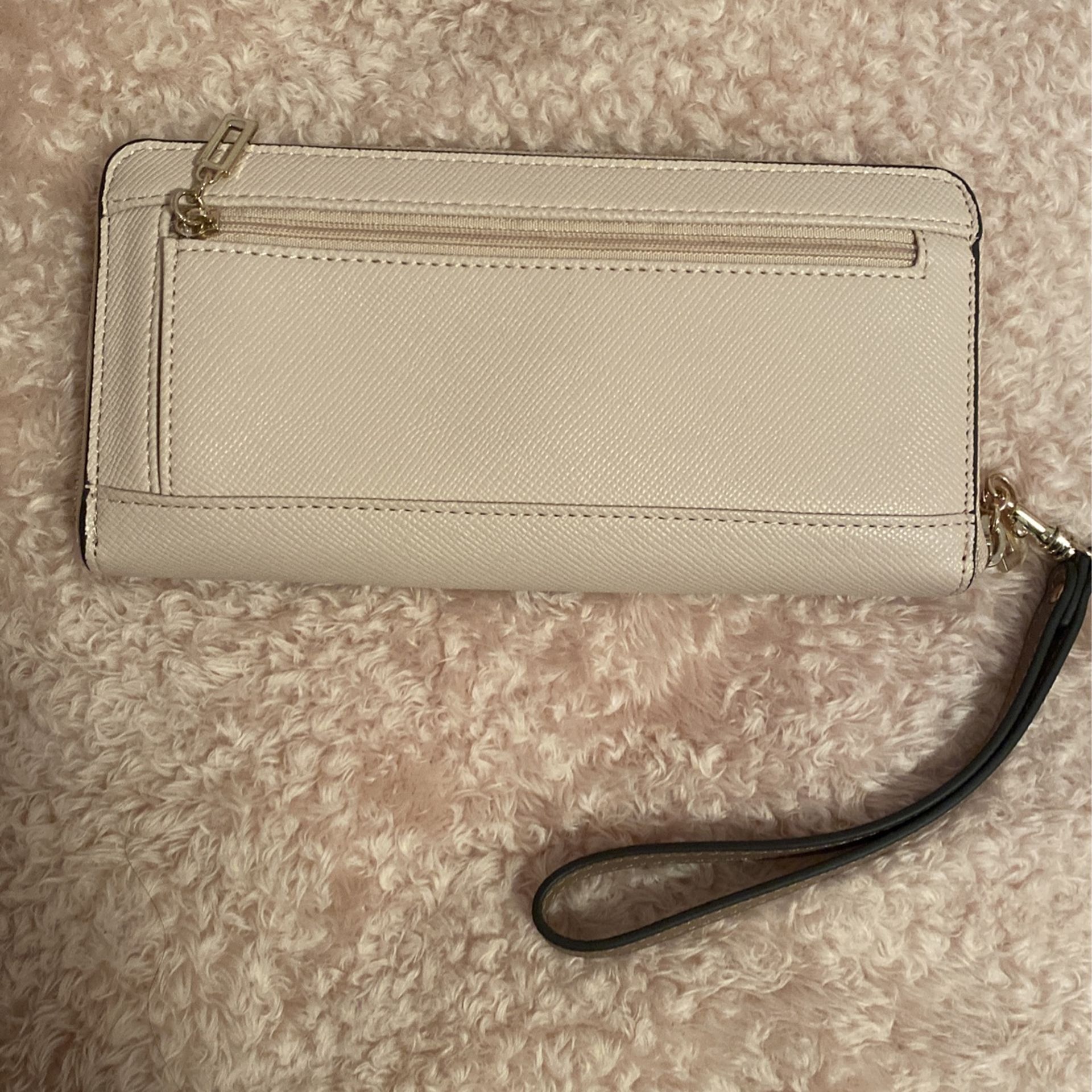 Guess Purse W/ Matching Wallet