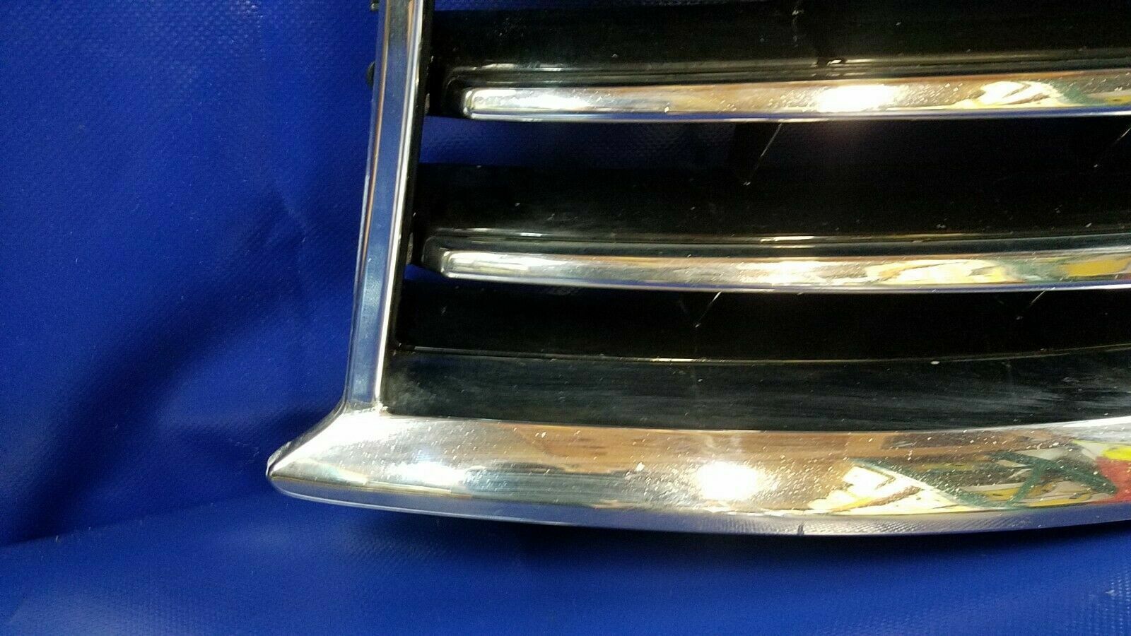 2013 - 2015 INFINITI JX35 QX60 FRONT BUMPER UPPER GRILLE W/O EMBLEM