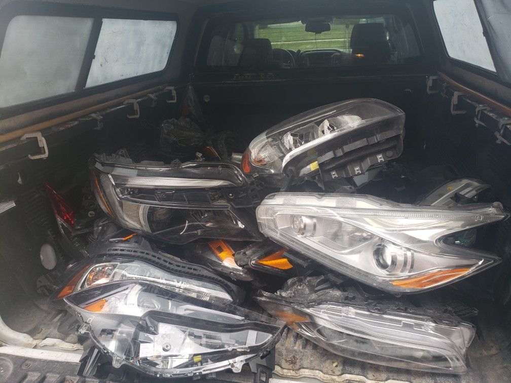 Over 60 Headlights Oem,read Description!!!!!