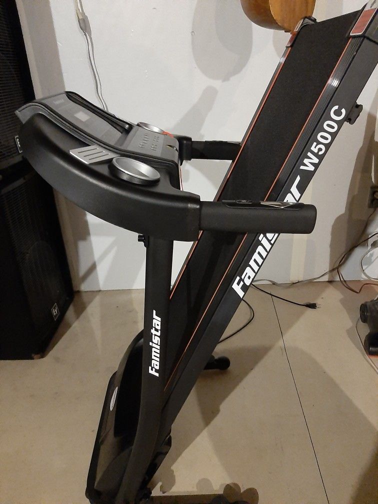 Famistar W500C Treadmill
