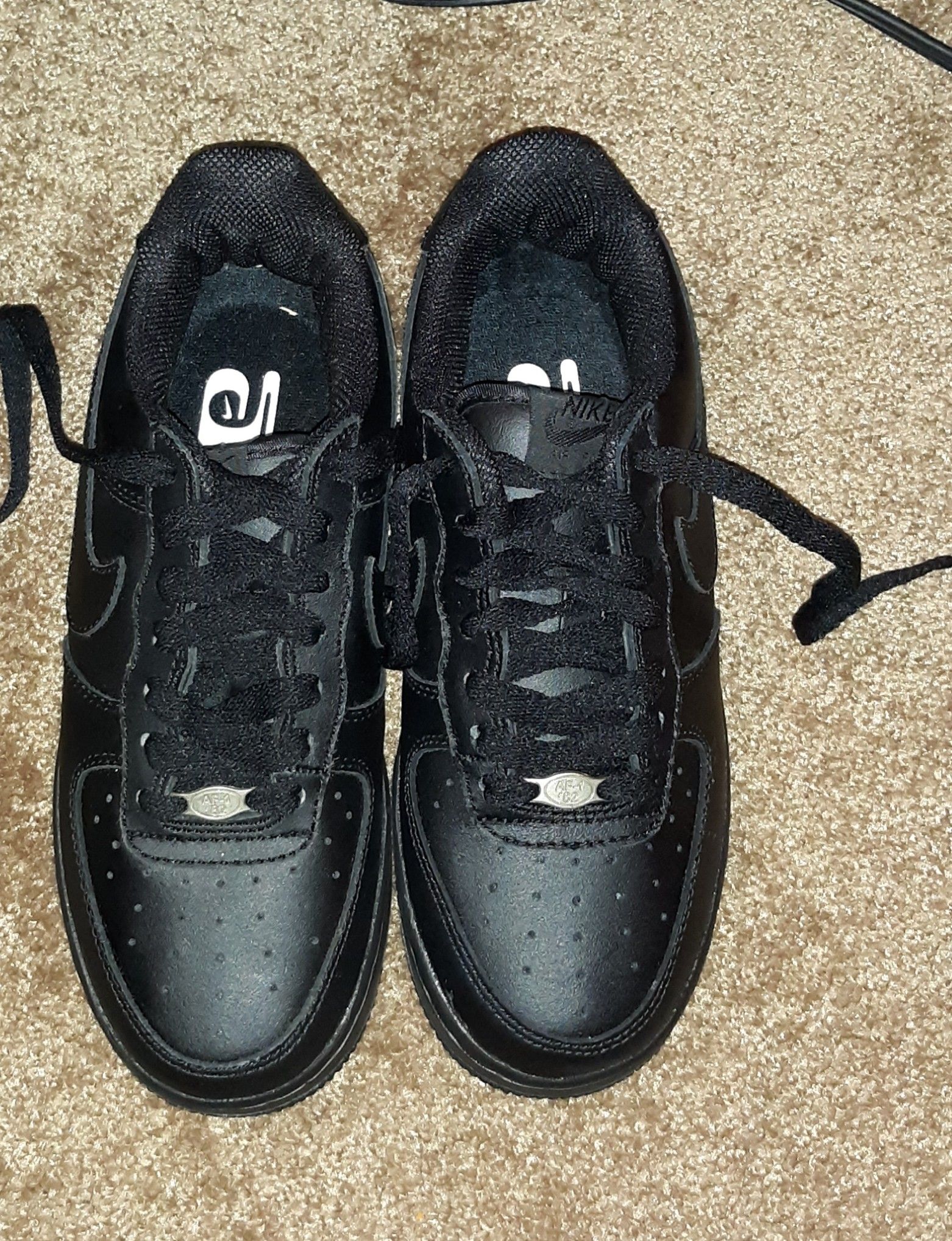 Nike boys shoes