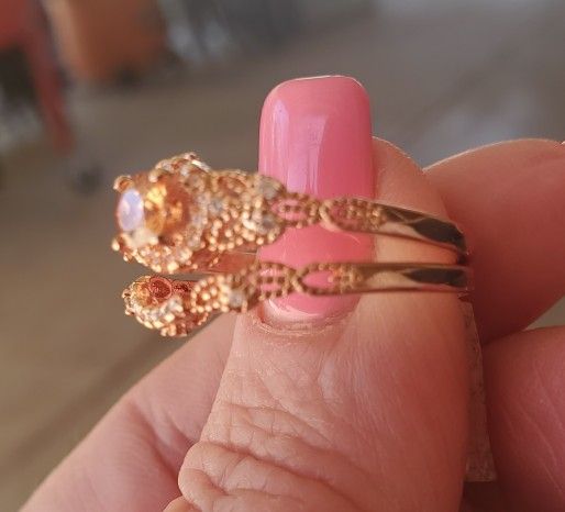 18k rose gold morganite wedding set... size 10