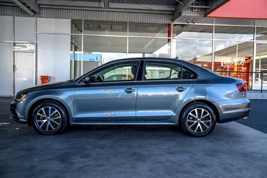 2018 Volkswagen Jetta Thumbnail
