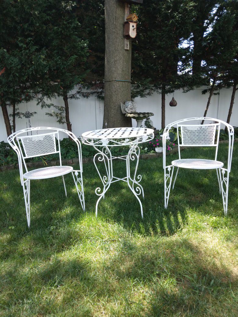 Vintage Wrought Iron Bistro Table And 2 Chairs