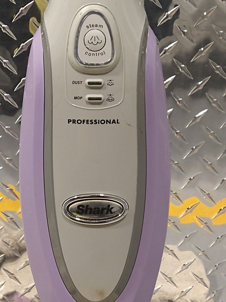 Shark Professional pocket steam mop