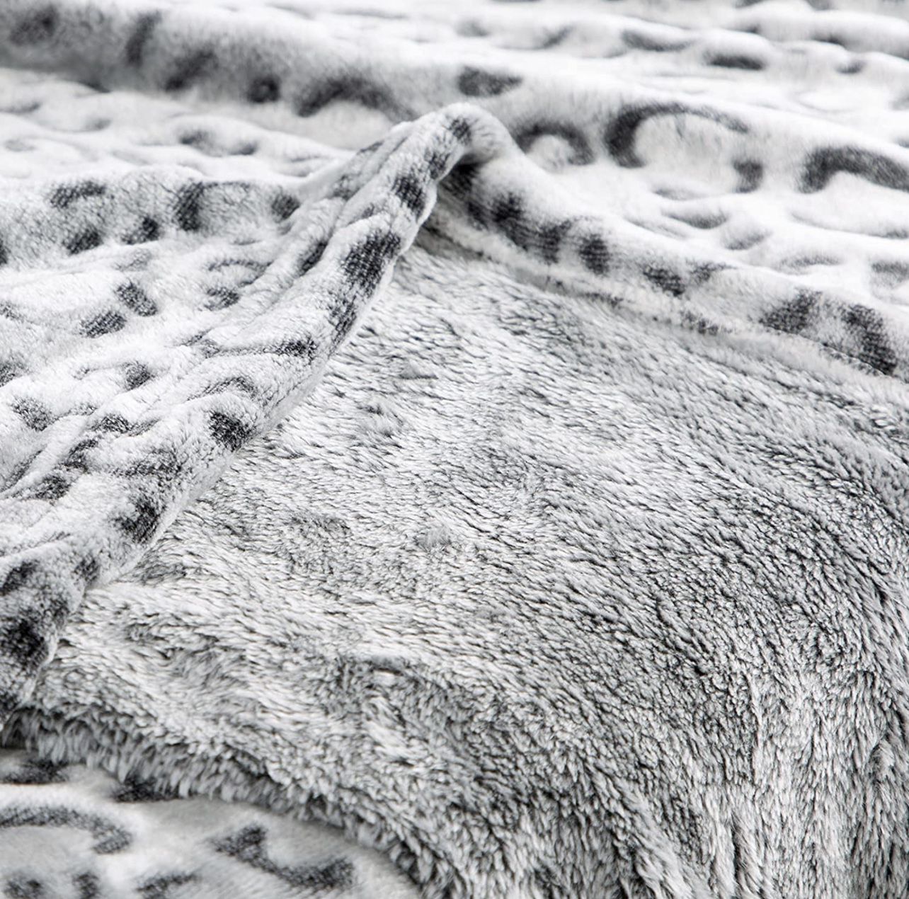 Flannel Fleece Throw Blanket for Couch Fuzzy 3D Cheetah Blanket Lightweight Warm Cozy Comfy Super Soft Leopard Blanket for Bed Sofa 260GSM (Black Leop