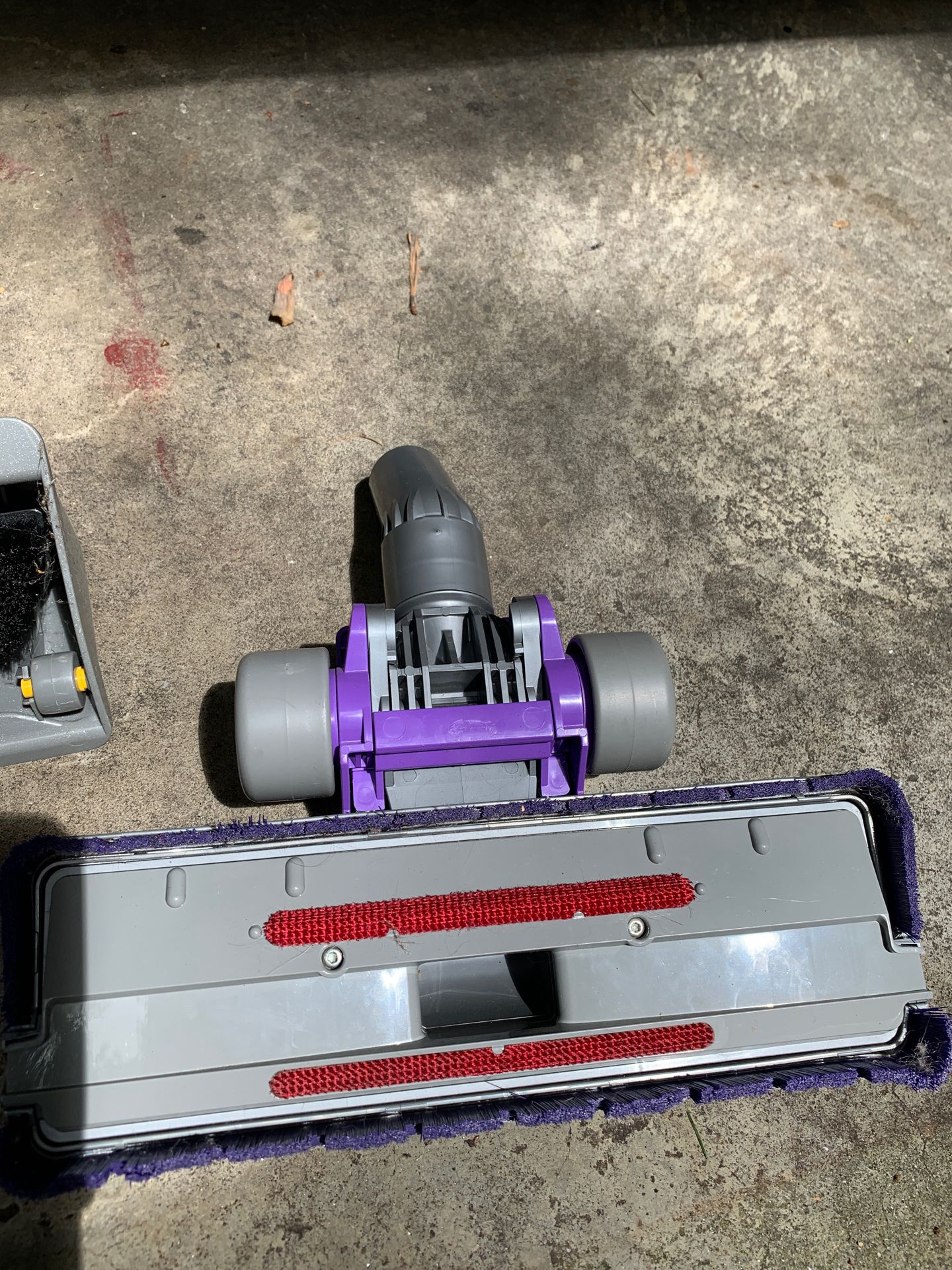 Dyson vacuum accessories as pictured, like new