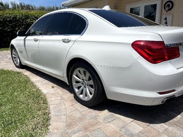 2011 BMW 7-Series