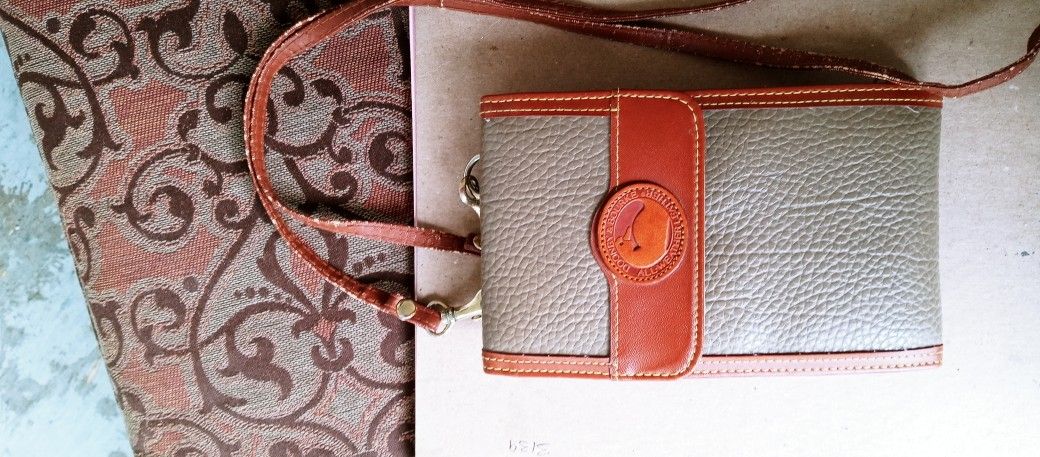 RARE Dooney and Bourke Crossbody