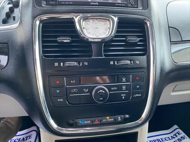 2013 Chrysler Town & Country