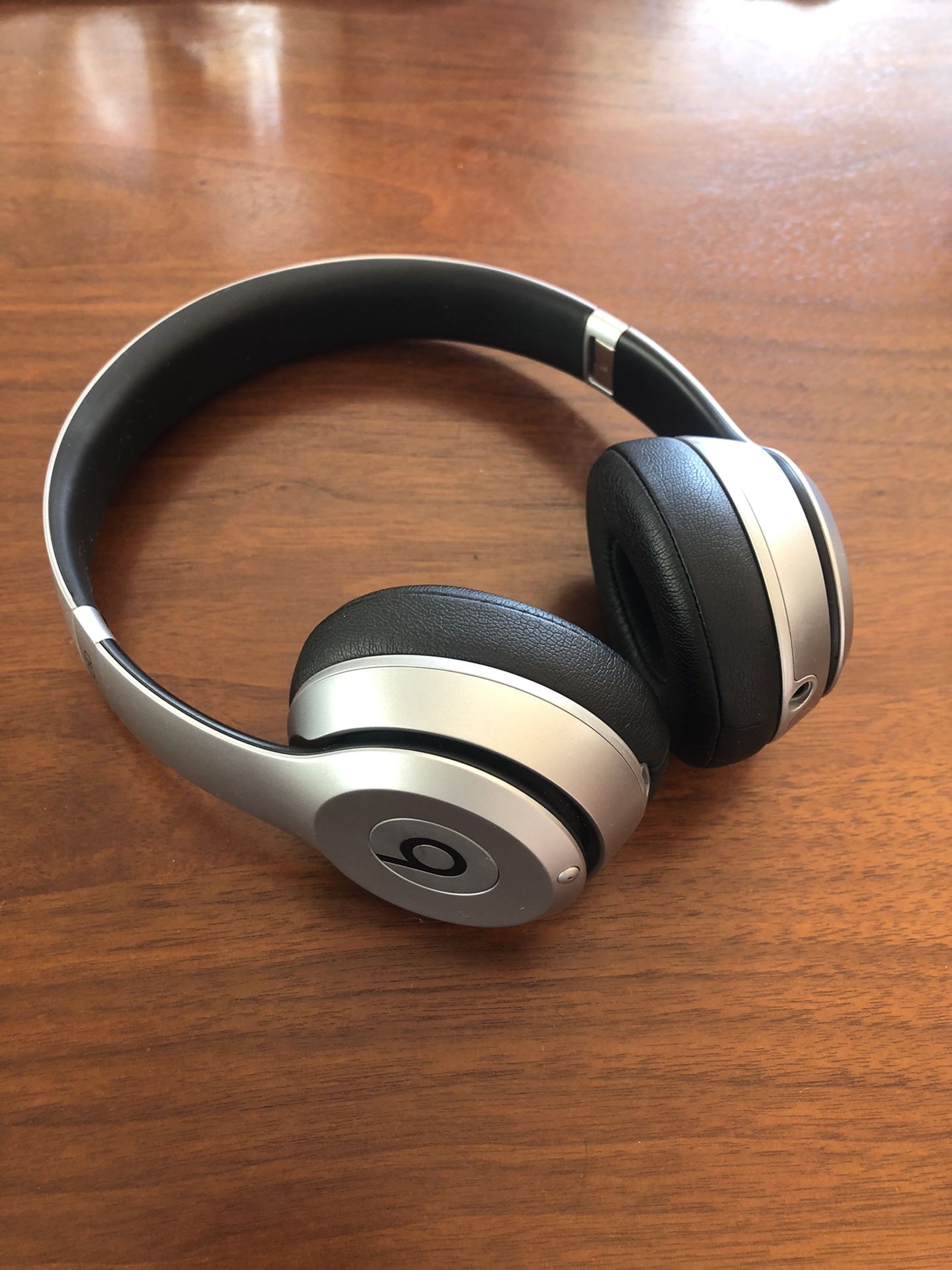 Beats Solo Wireless Bluetooth Headphones