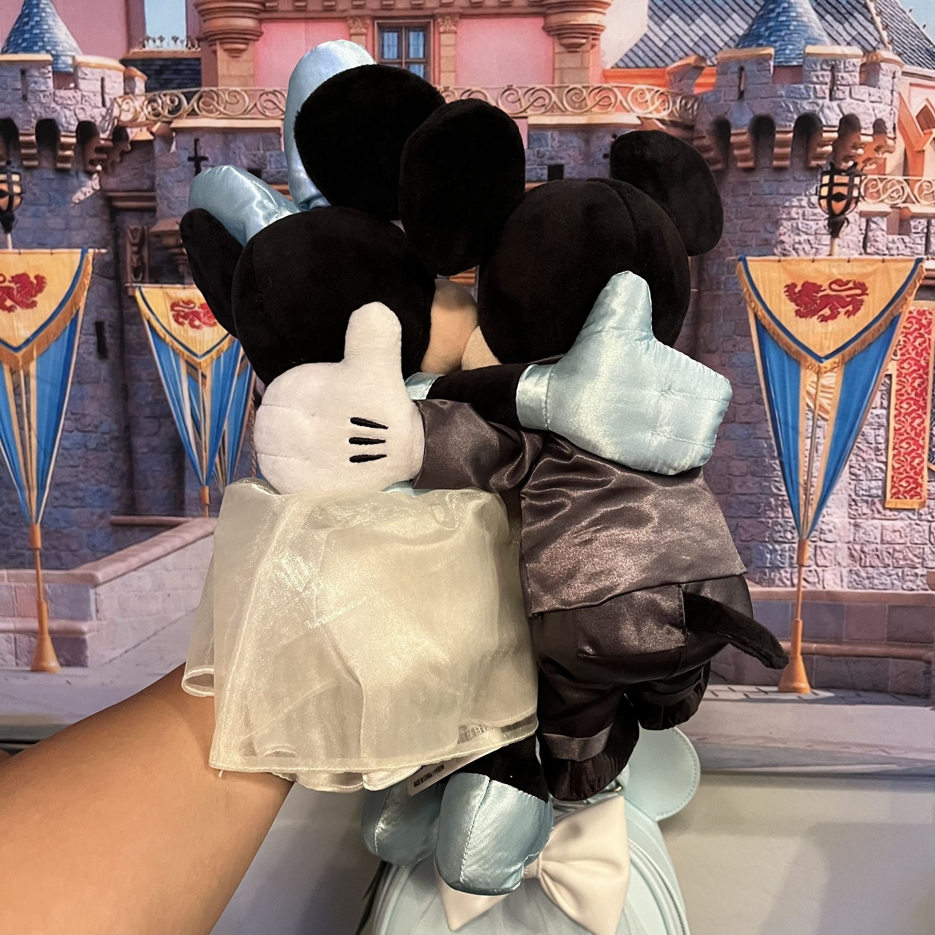 Disney Minnie And Mickey Just Married Wedding Dolls Matches Loungefly Bag