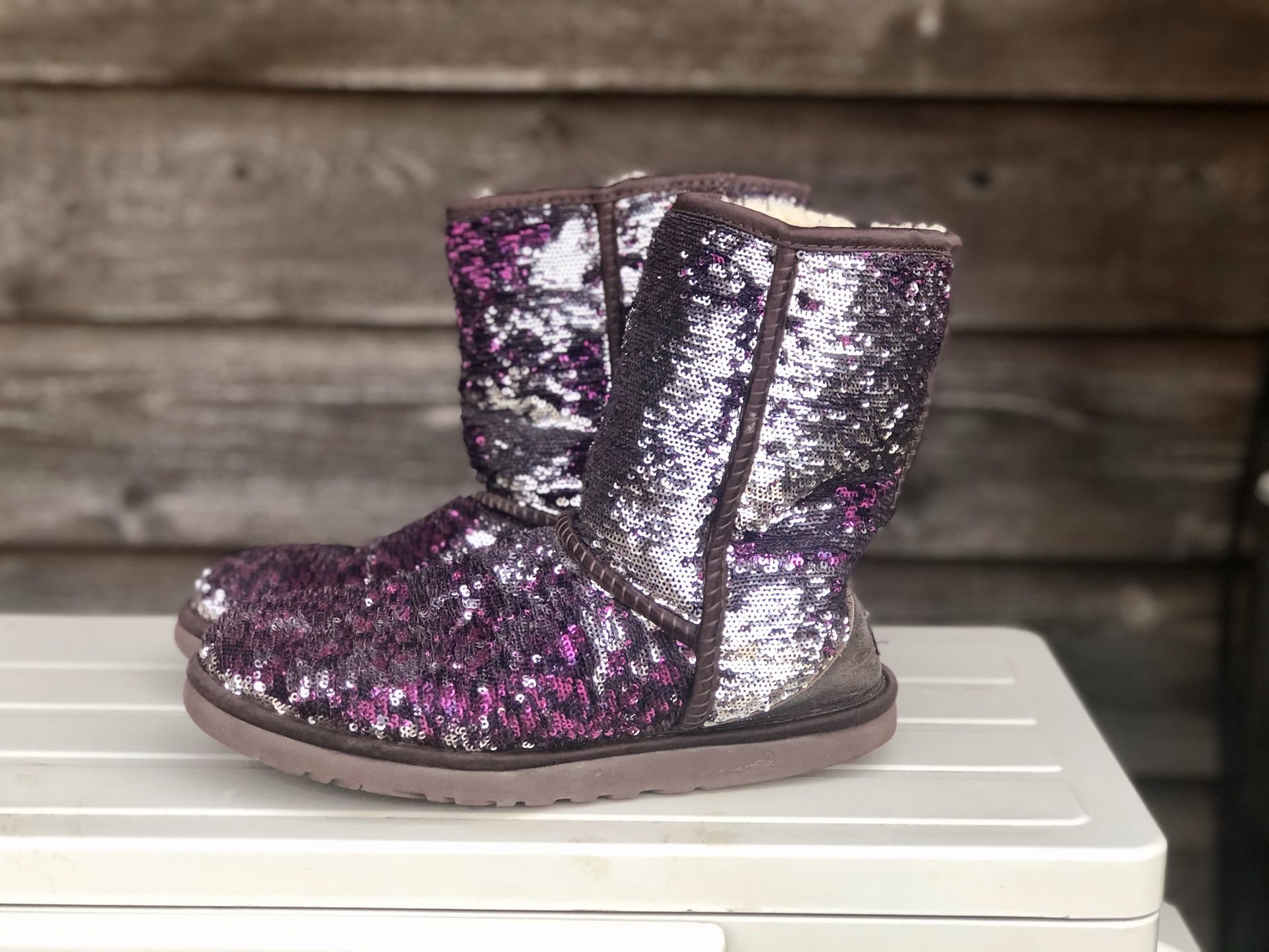 Ugg classic sequin boots size 8