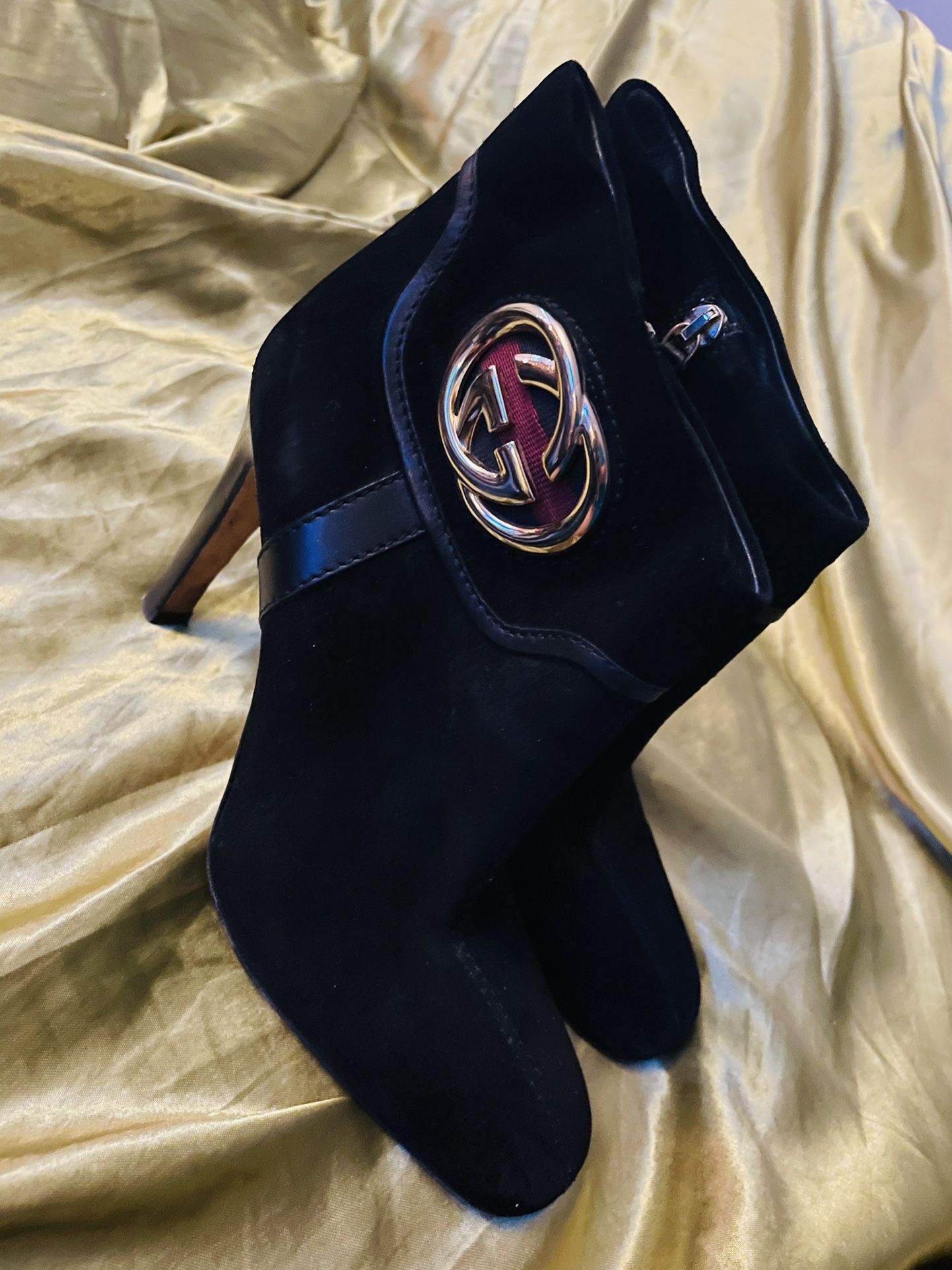 Authentic Black Suede Velvet GUCCI ankle Boots Size 7B