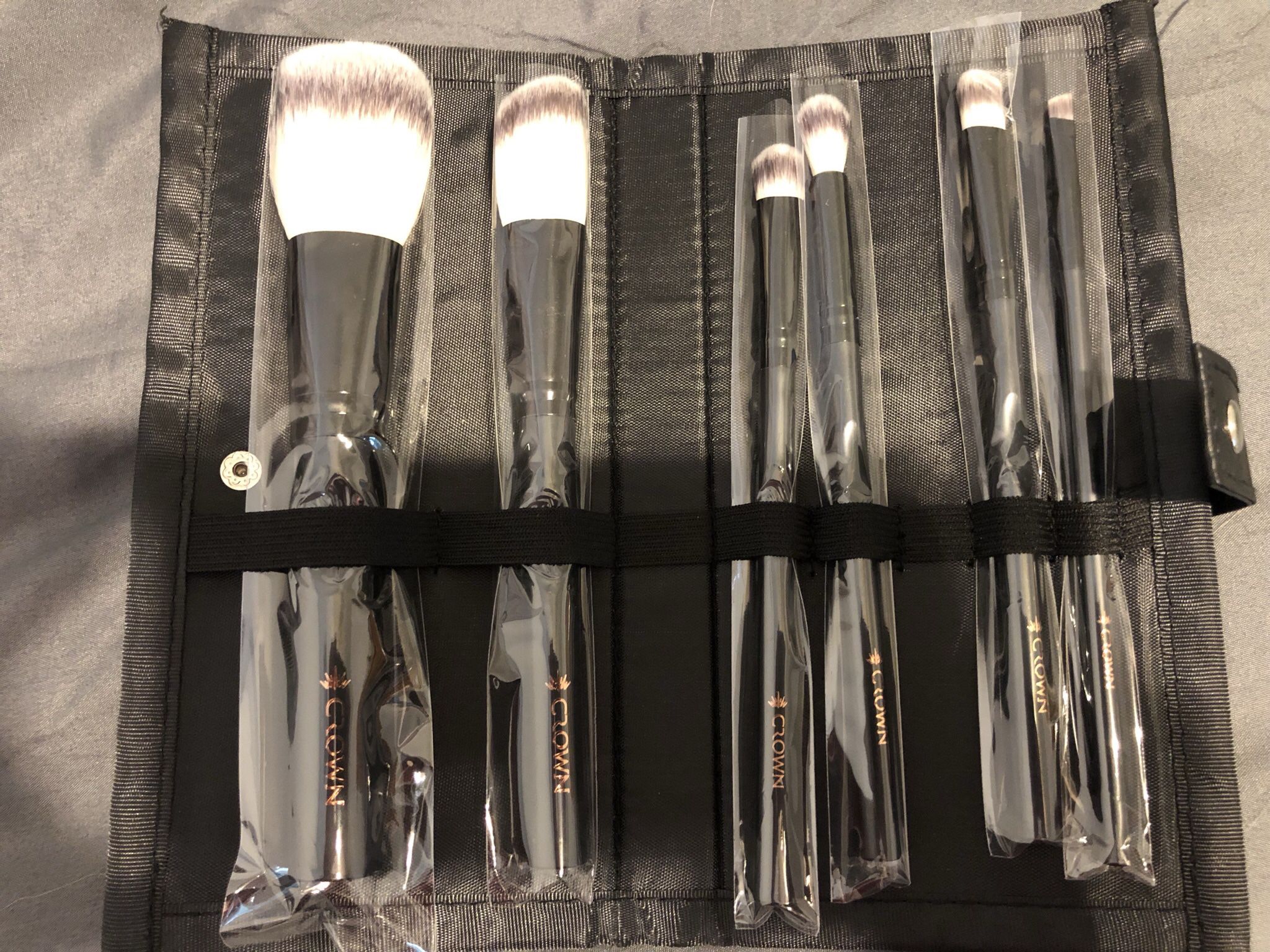 Crown Pro Face Set Of 6 Makeup Brushes