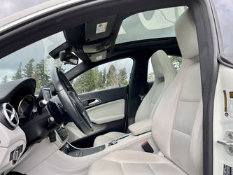 Mercedes Sport Leather Sunroof Low Miles Thumbnail