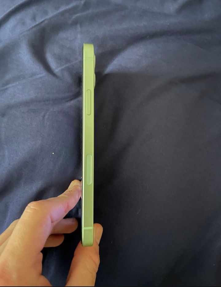 iPhone 12 Mint Green